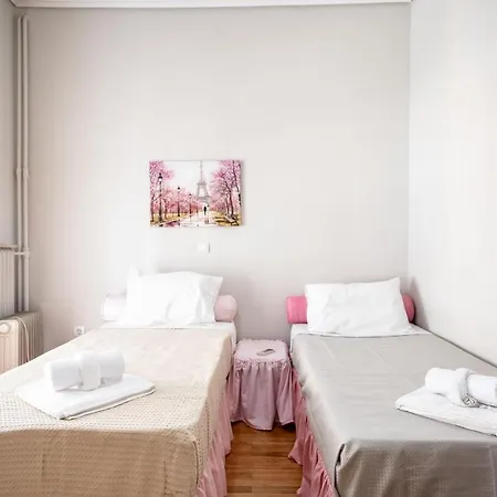 Family Apartment At Kalithea 2 Bedrooms 4 Pers Athens Exterior photo