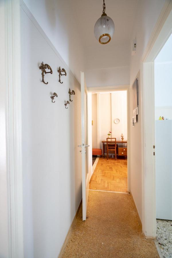 Family At Kalithea 2 Bedrooms 4 Pers Apartment Athens